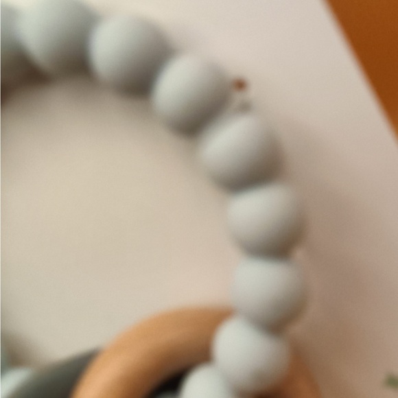 Nuby Gray Elephant Teething Ring - Natural Wood & Silicone - Picture 4 of 8